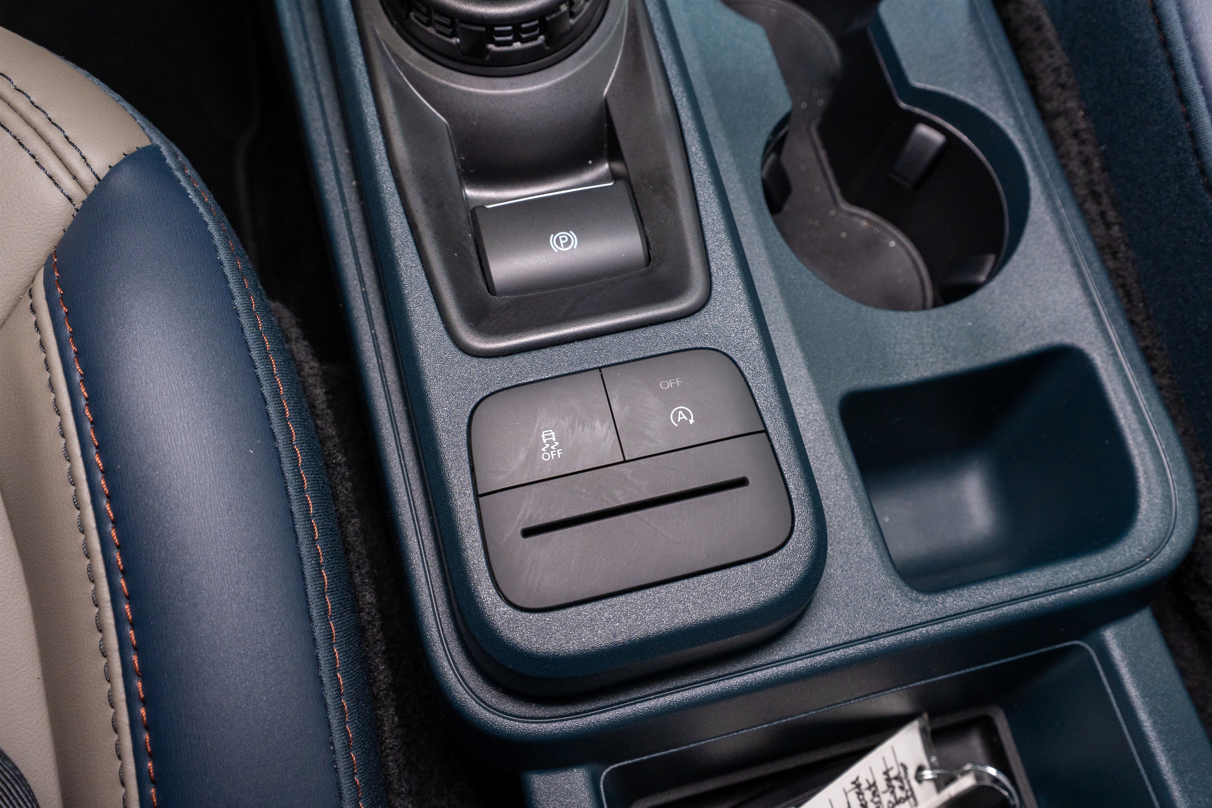 Used 2025 Ford Maverick Lariat w/ 4K Tow Package image 28