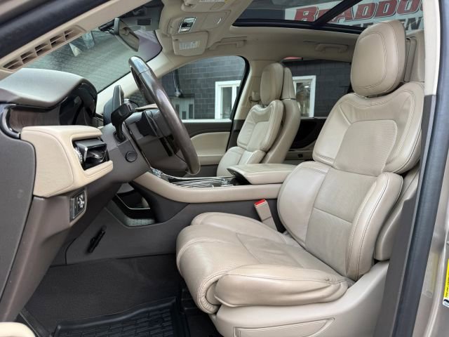 Used 2020 Lincoln Aviator Reserve w/ Equipment Group 202A image 16