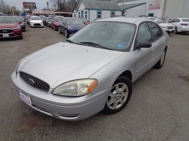 Used 2004 Ford Taurus LX image 17