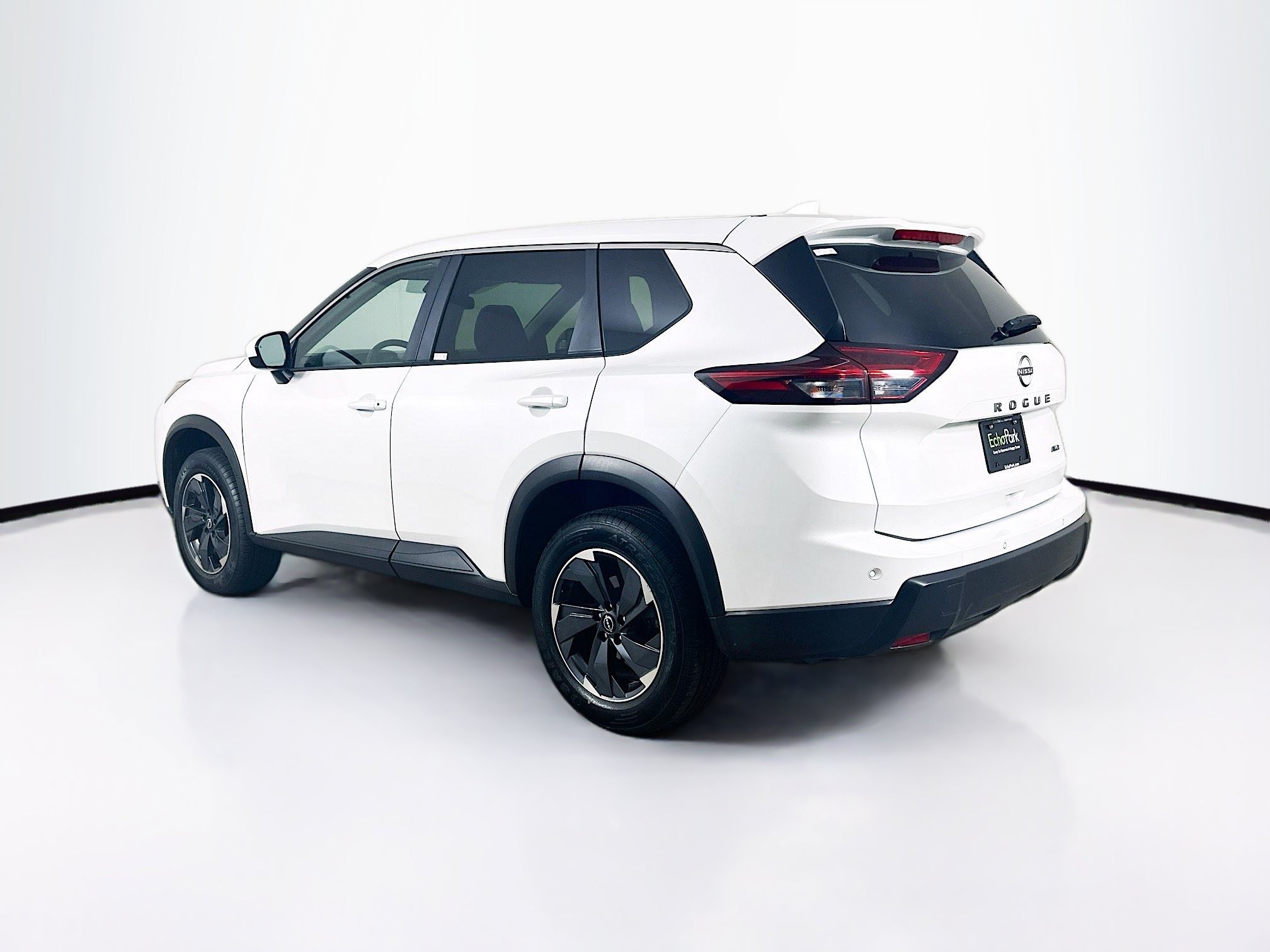Used 2025 Nissan Rogue SV AWD/4WD image 5