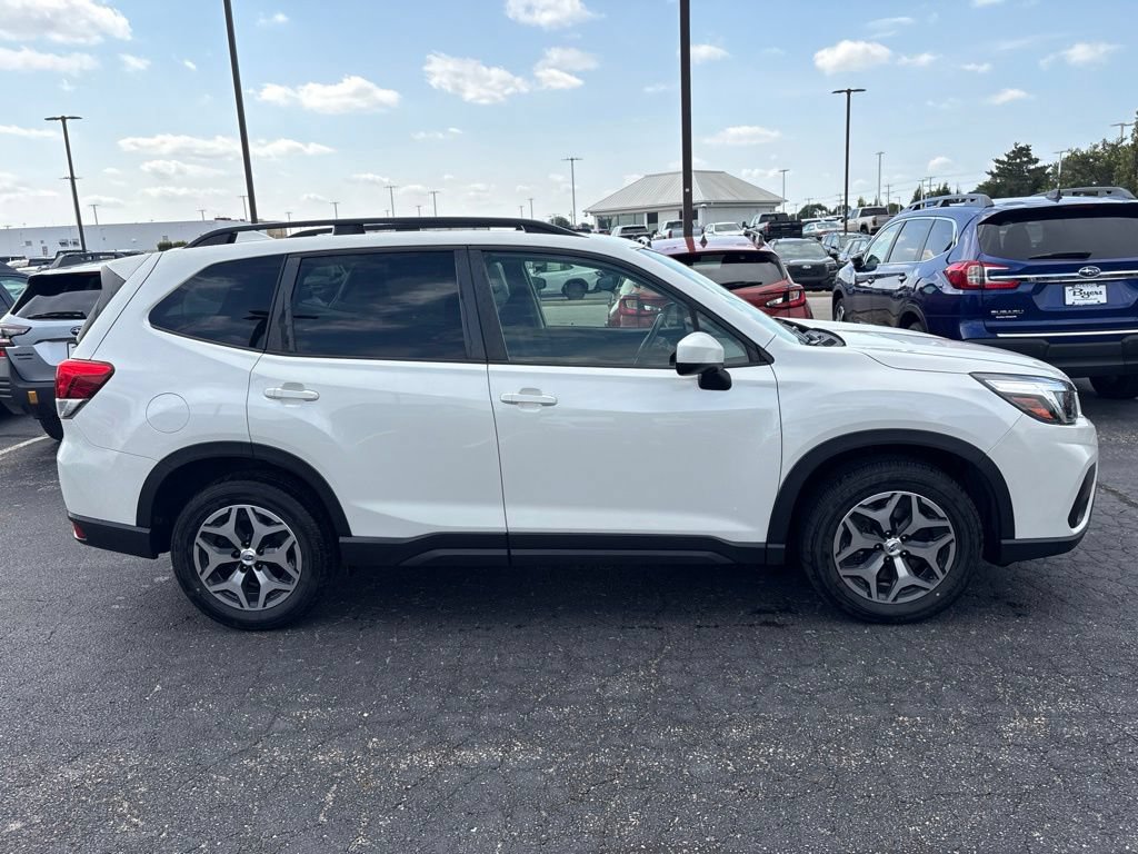 Used 2020 Subaru Forester Premium AWD/4WD image 2