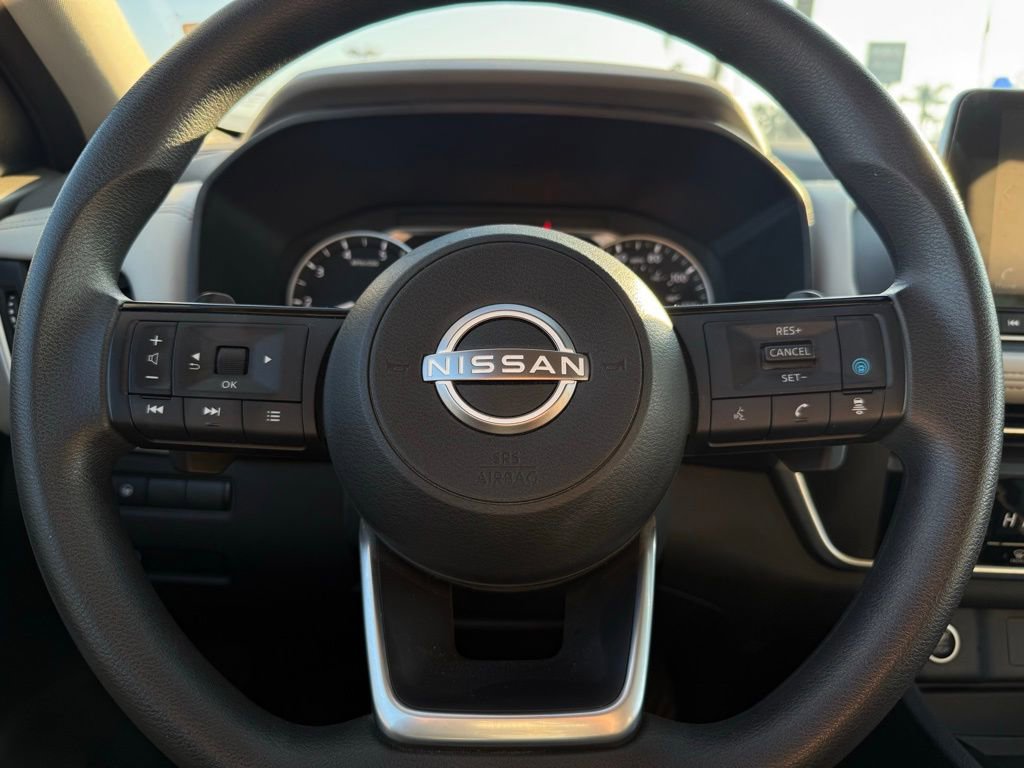 Certified 2023 Nissan Rogue SV image 23