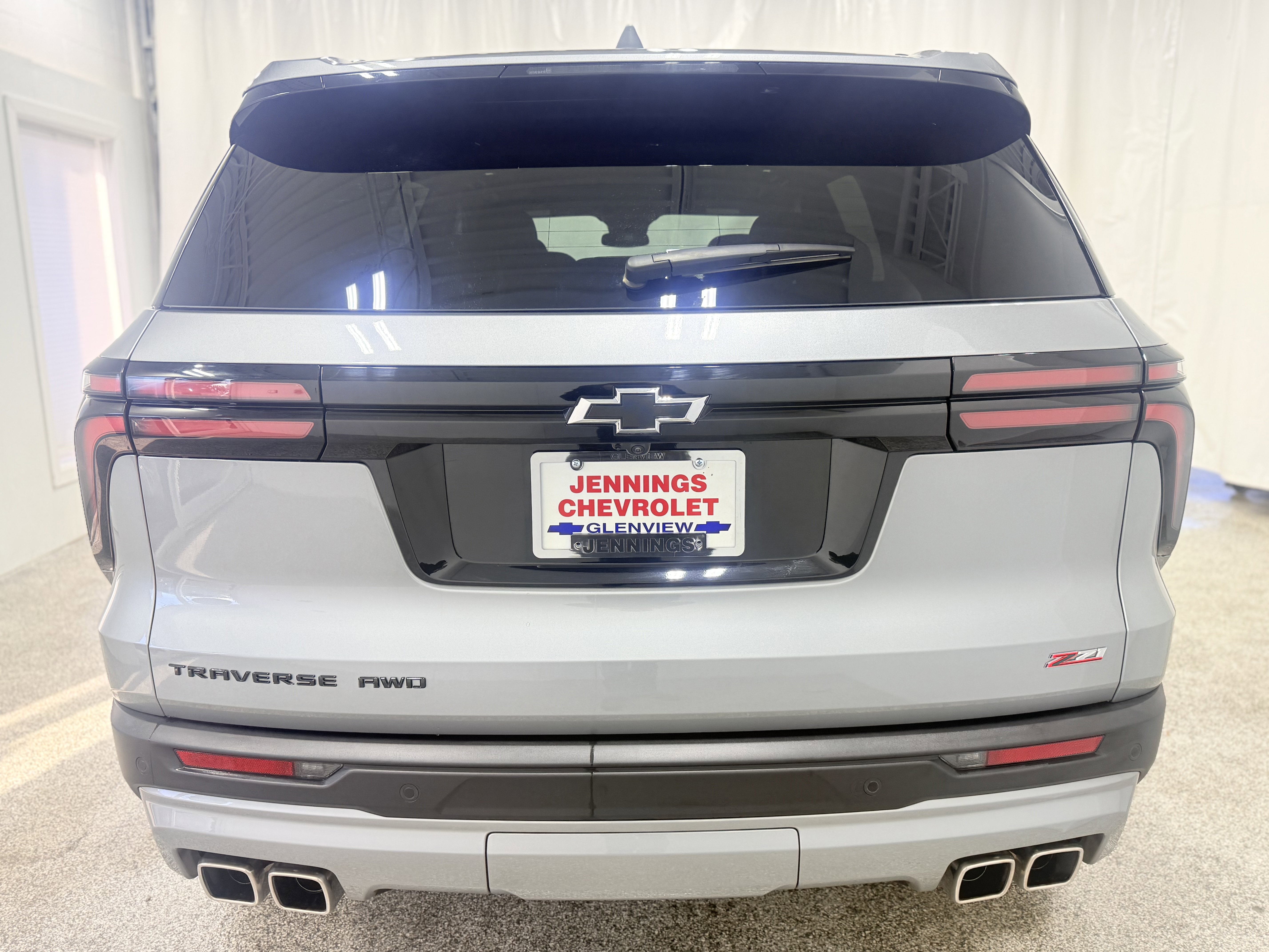 Used 2025 Chevrolet Traverse Z71 w/ Driver Confidence Package image 7