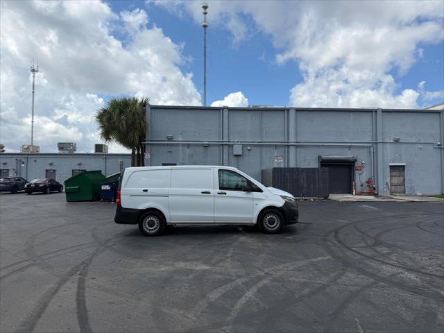 Used 2021 Mercedes-Benz Metris image 13