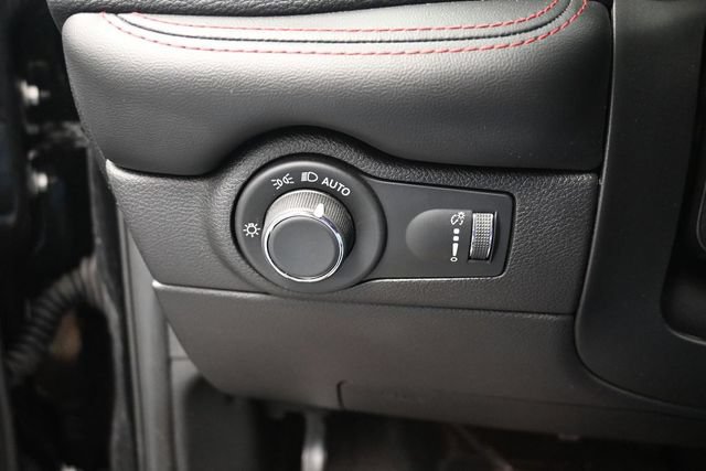 Used 2025 Dodge Durango R/T AWD/4WD image 31