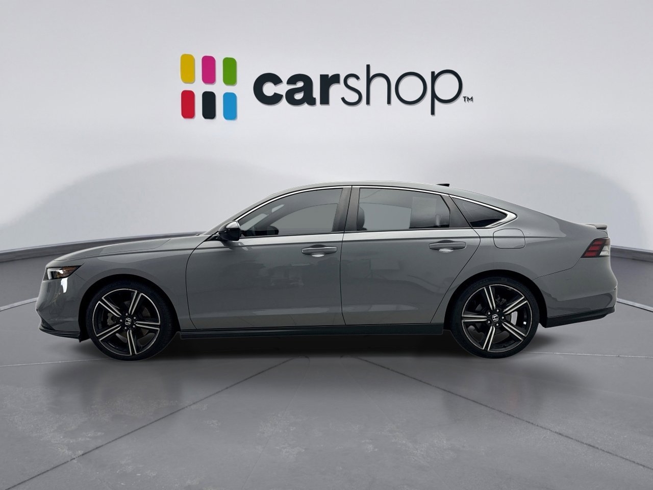 Used 2023 Honda Accord Sport image 2