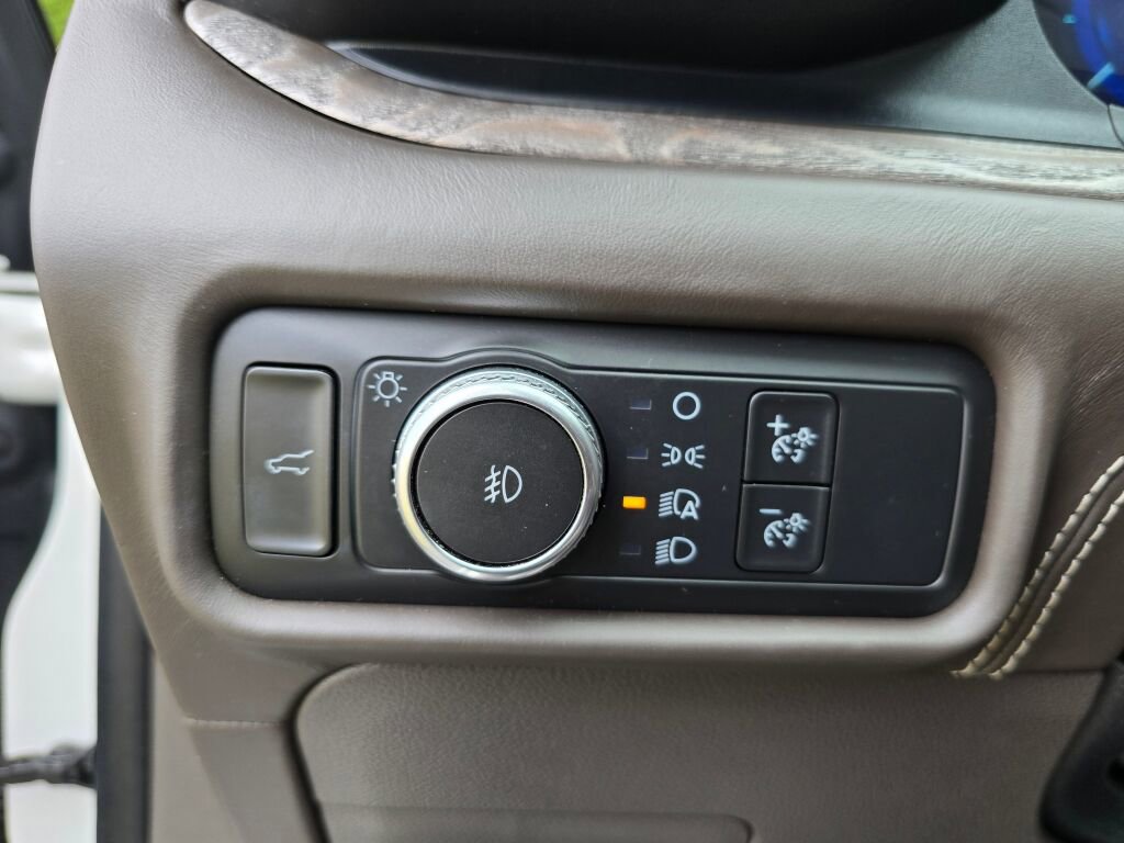 Used 2020 Ford Explorer Platinum w/ Premium Technology Package image 27