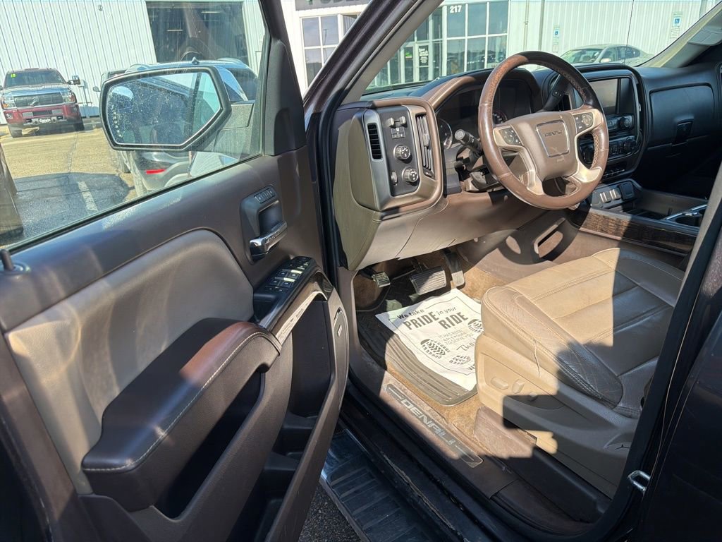 Used 2015 GMC Sierra 1500 Denali w/ Driver Alert Package image 9