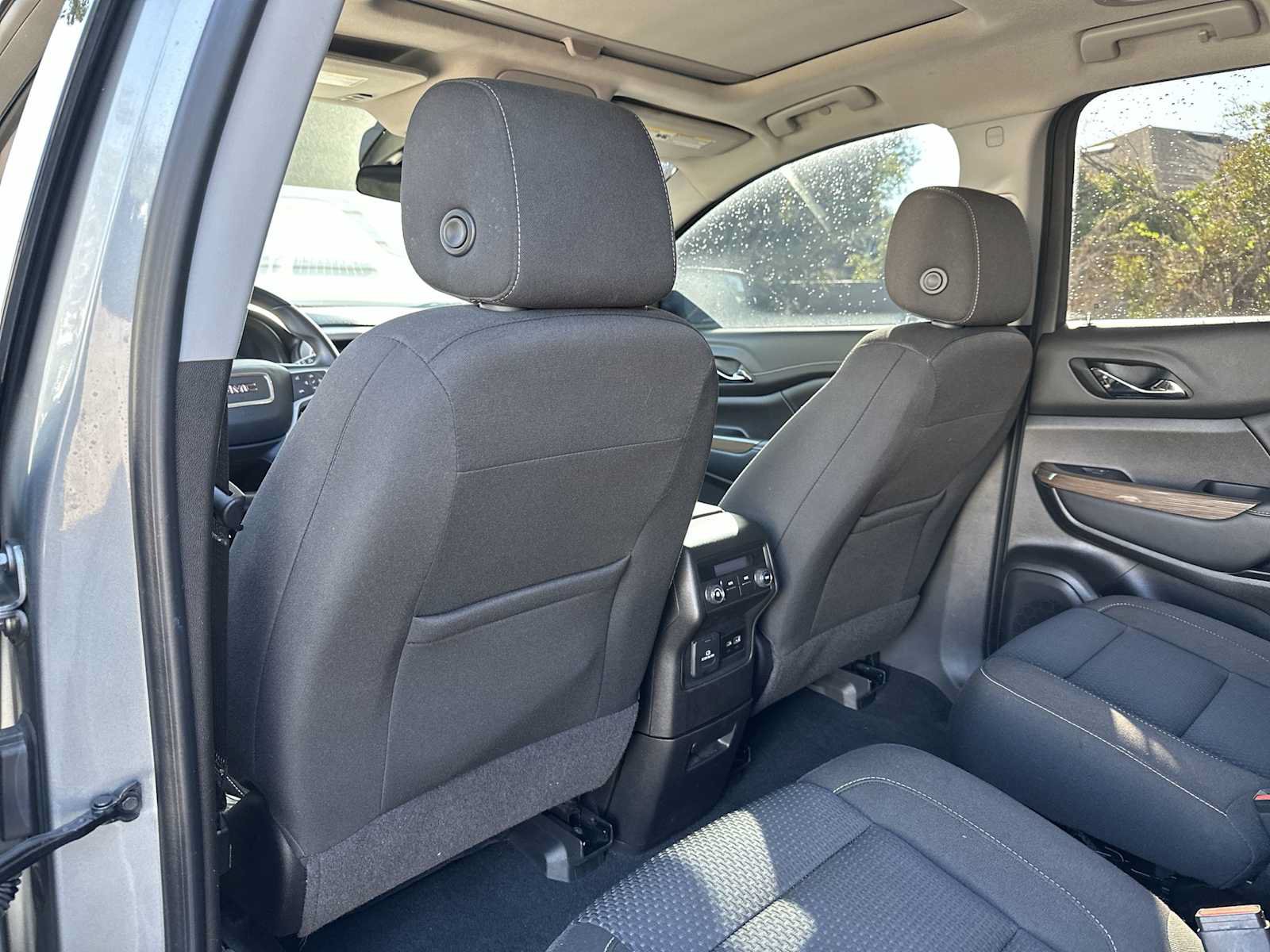 Certified 2023 GMC Acadia SLE w/ Driver Convenience Package AWD/4WD image 16