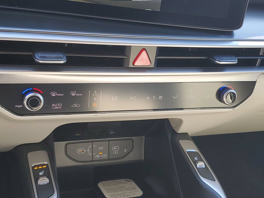 New 2026 Kia Sorento S w/ S Panoramic Sunroof Package FWD image 18
