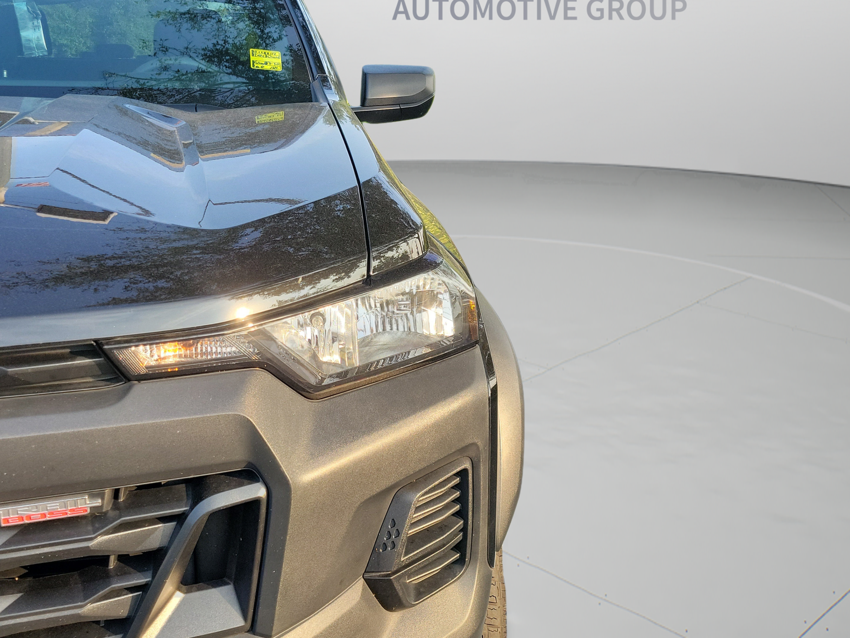 Used 2024 Chevrolet Colorado Trail Boss w/ Advanced Trailering Package AWD/4WD image 9