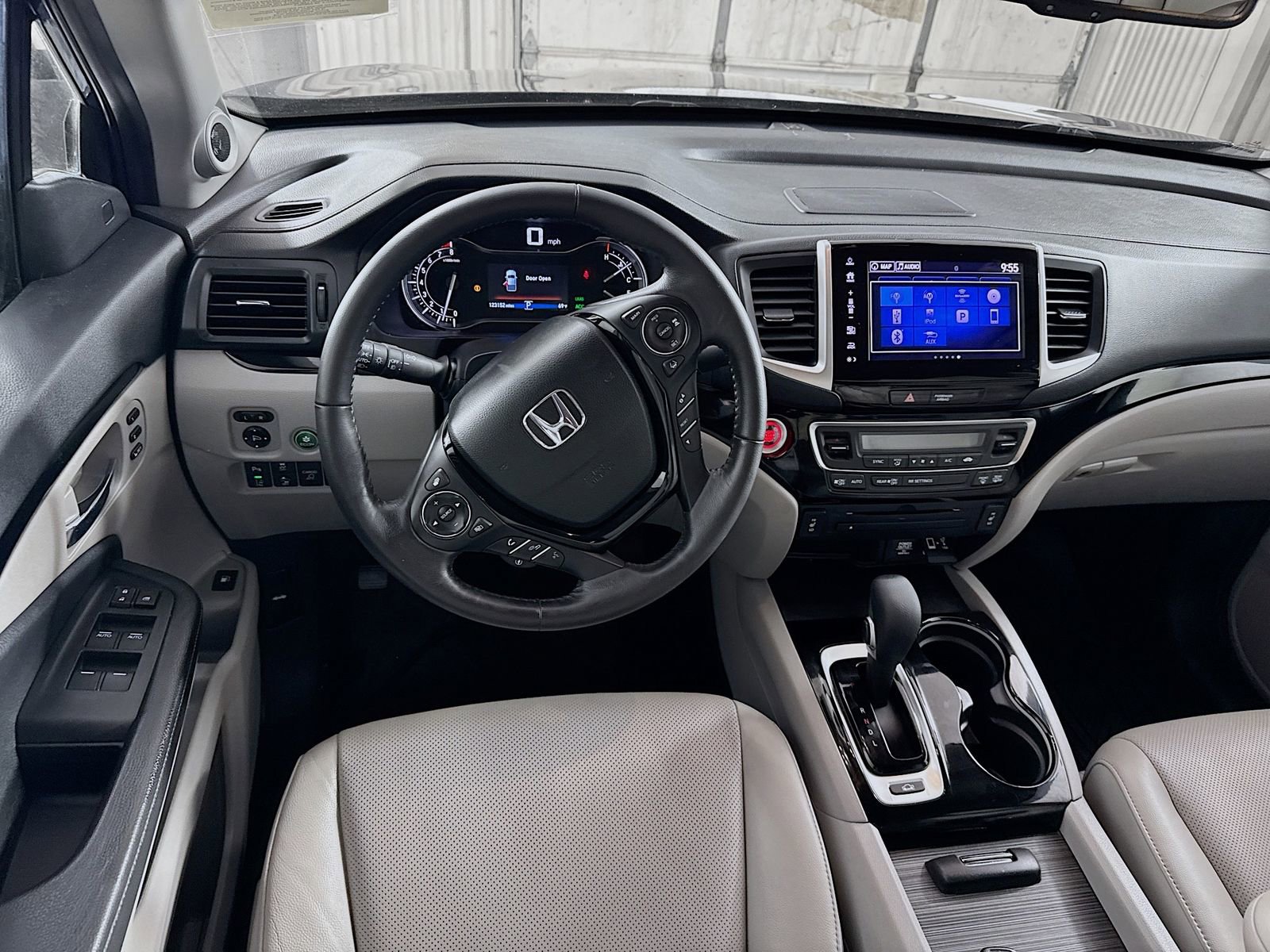 Used 2019 Honda Ridgeline RTL-E image 16