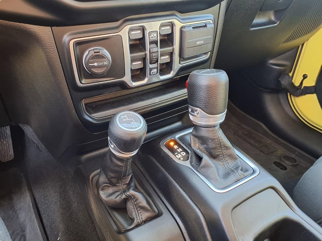 Certified 2023 Jeep Gladiator Sport image 10