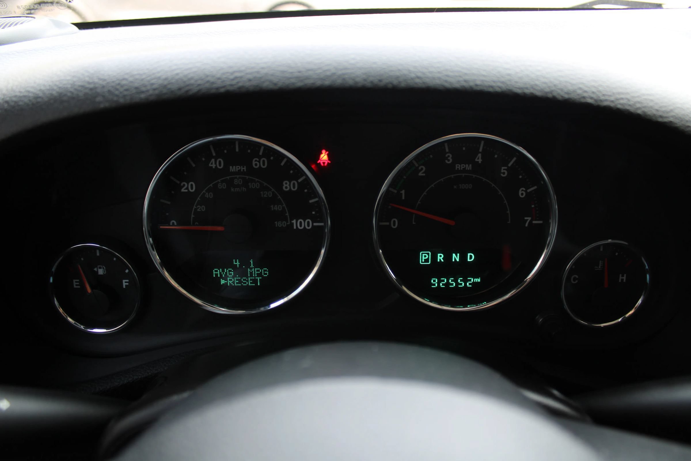 Used 2015 Jeep Wrangler Unlimited Sahara w/ Connectivity Group AWD/4WD image 8
