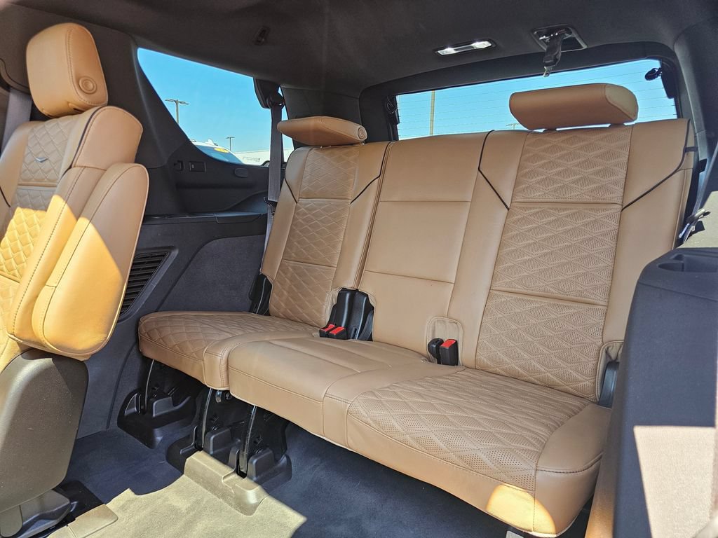 Certified 2021 Cadillac Escalade Premium Luxury AWD/4WD image 23