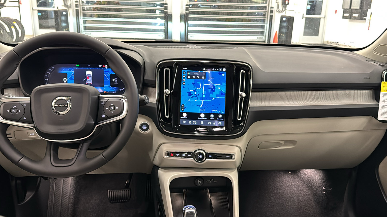 New 2026 Volvo XC40 B5 Ultra w/ Climate Package AWD/4WD image 11