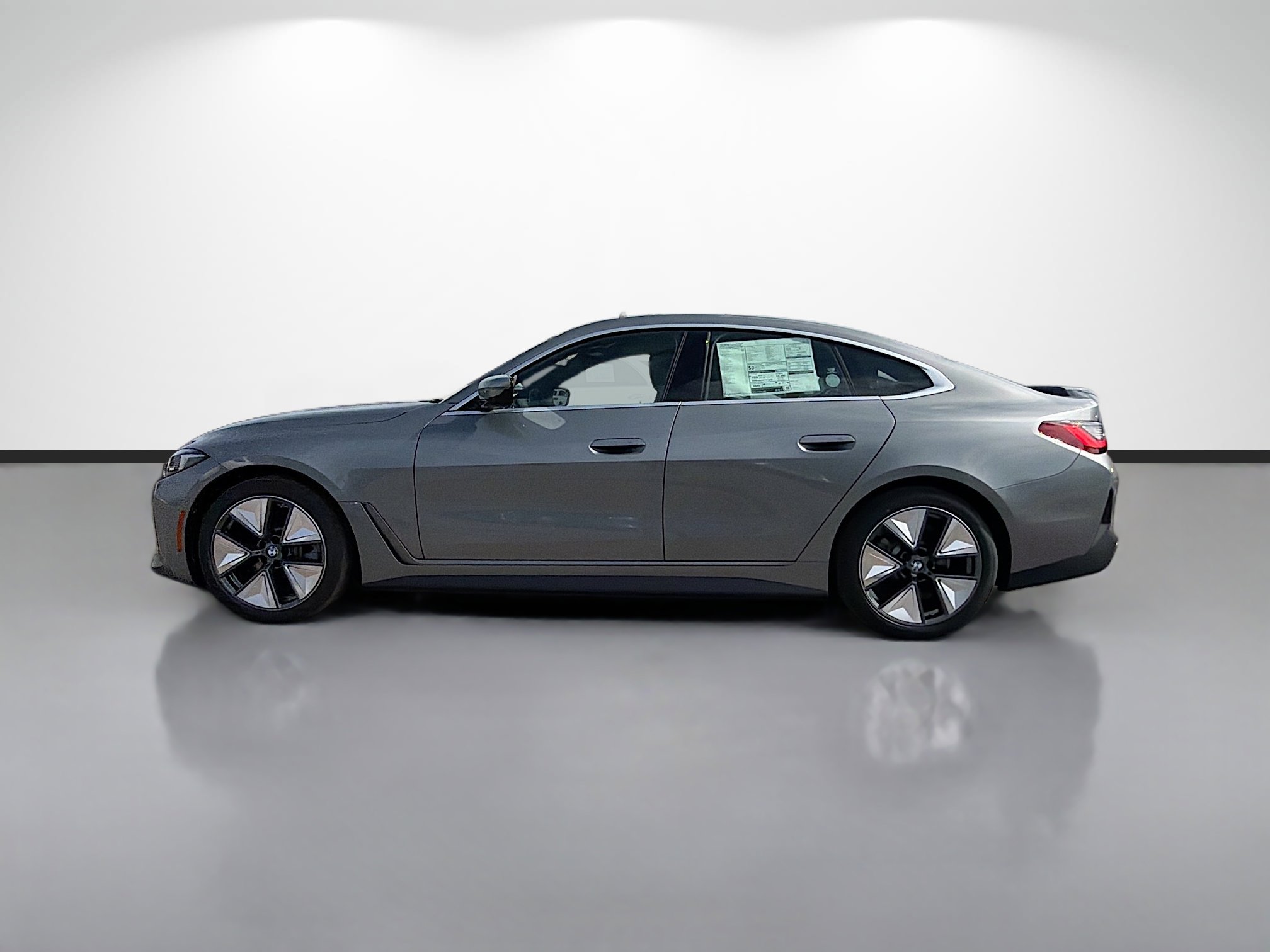 New 2026 BMW i4 eDrive40 w/ Parking Assistance Package image 6