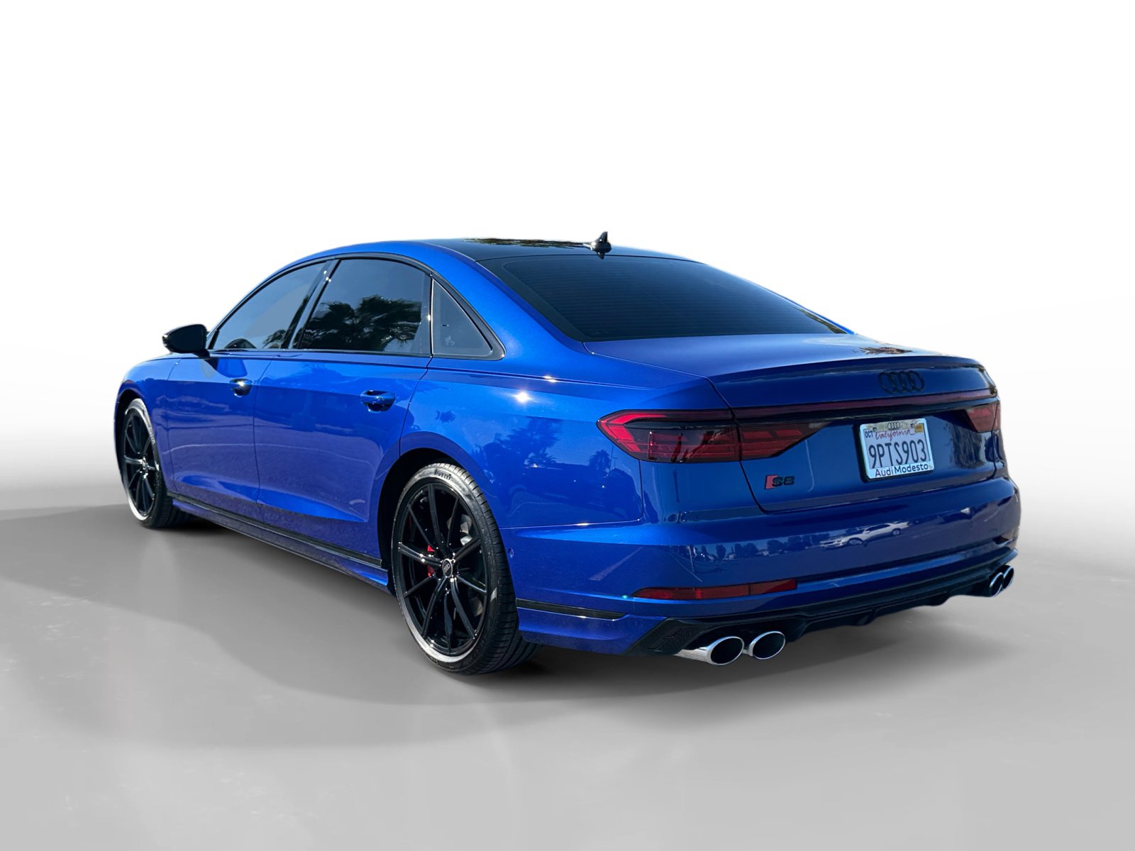 Used 2024 Audi S8 4.0T w/ S8 Black Optic Plus Package image 3