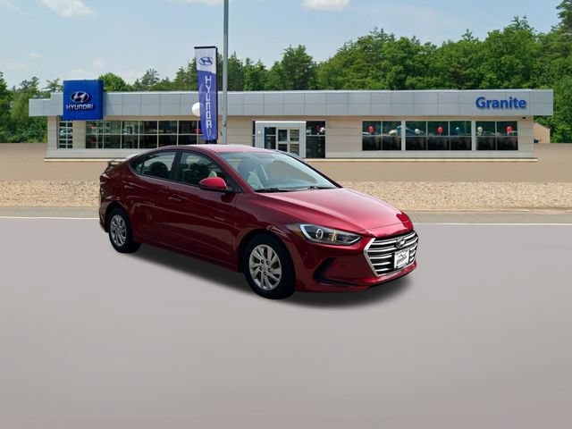 Used 2017 Hyundai Elantra SE w/ Cargo Package FWD image 5