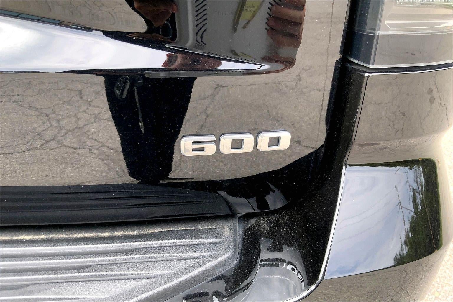 Certified 2025 Cadillac Escalade Sport Platinum AWD/4WD image 8