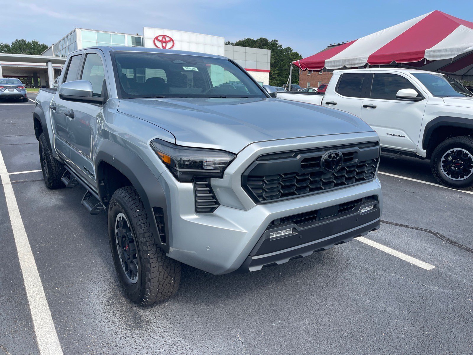 New 2026 Toyota Tacoma TRD Off-Road AWD/4WD image 1