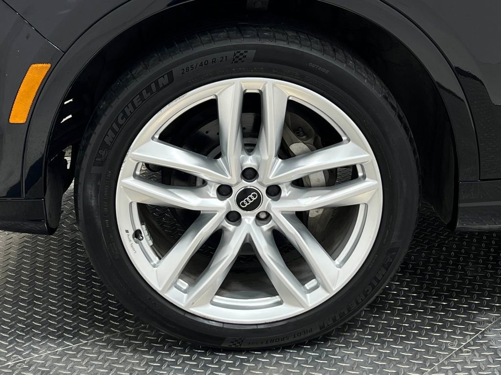 Used 2018 Audi Q7 3.0T Prestige image 42