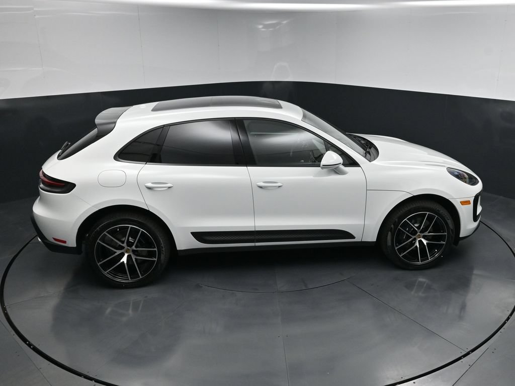 New 2026 Porsche Macan AWD/4WD image 22