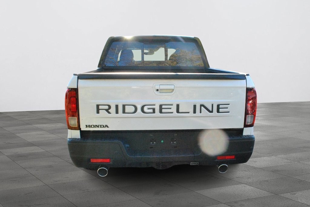 New 2026 Honda Ridgeline Black Edition image 4