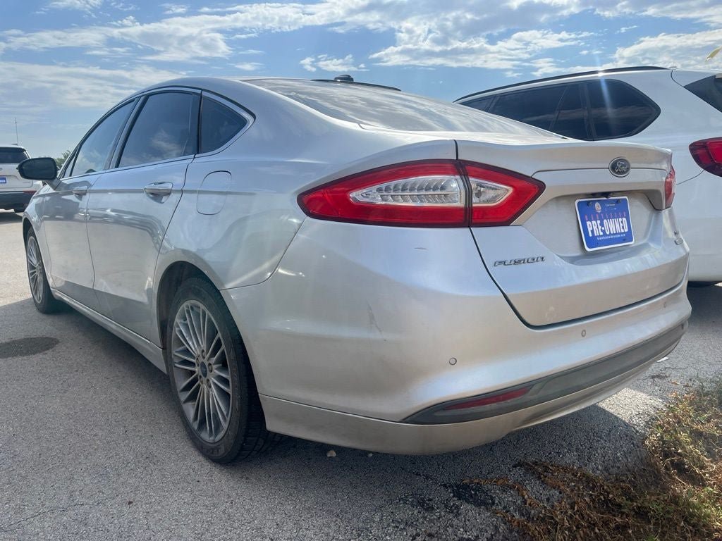 Used 2014 Ford Fusion SE w/ Equipment Group 202A FWD image 2