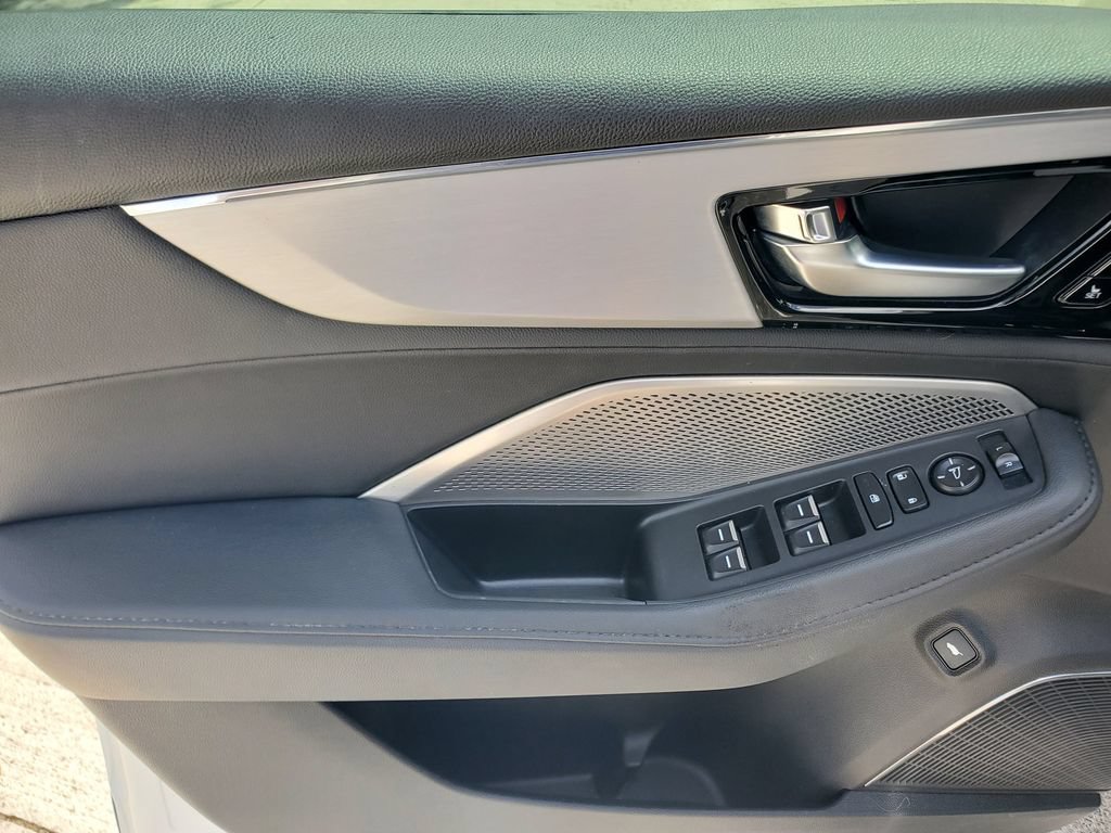 Used 2024 Acura MDX FWD image 21