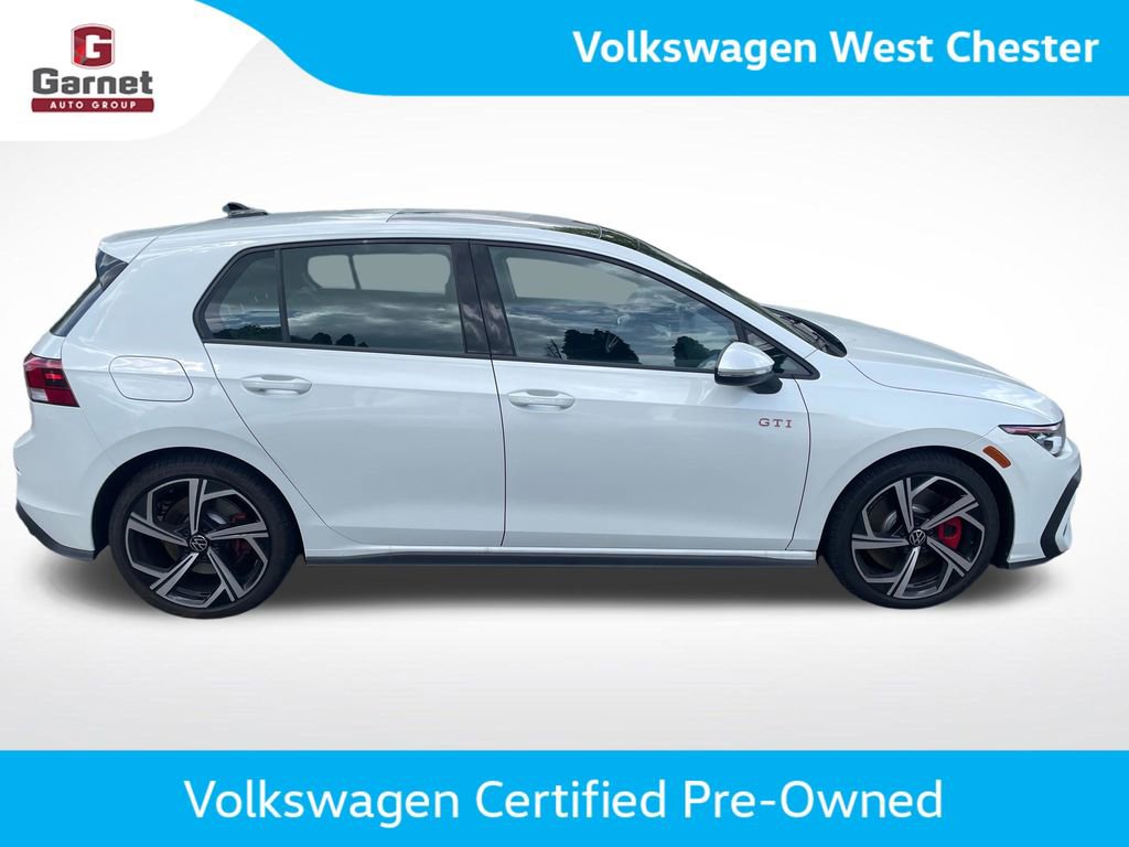 Used 2026 Volkswagen GTI SE FWD image 10