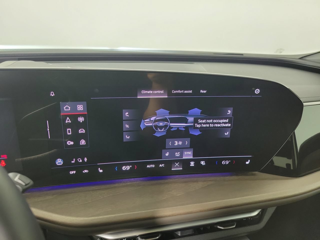 Used 2025 Audi Q5 Premium Plus w/ Premium Plus AWD/4WD image 14
