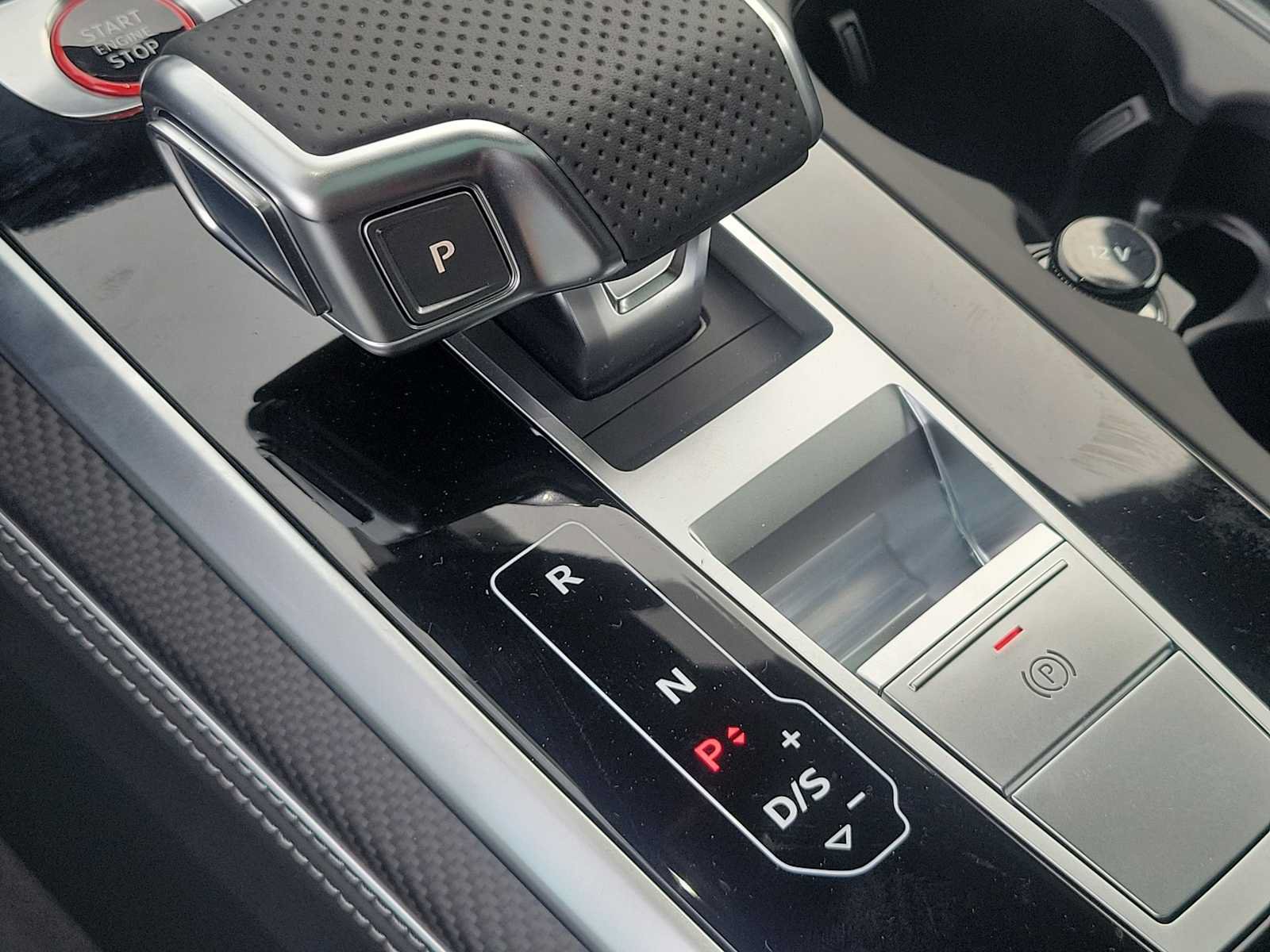New 2026 Audi SQ8 Prestige AWD/4WD image 32
