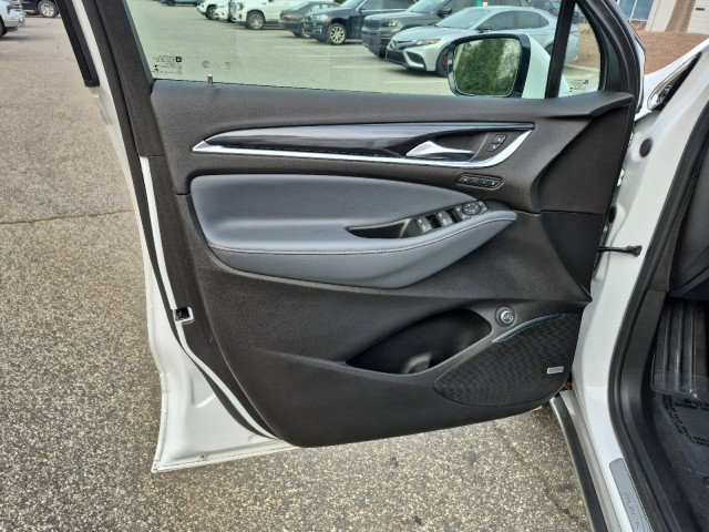 Used 2022 Buick Enclave Premium w/ Experience Buick Package image 16