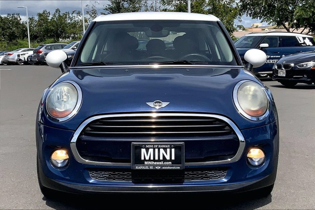 Used 2017 MINI Cooper 4-Door Hardtop FWD image 3