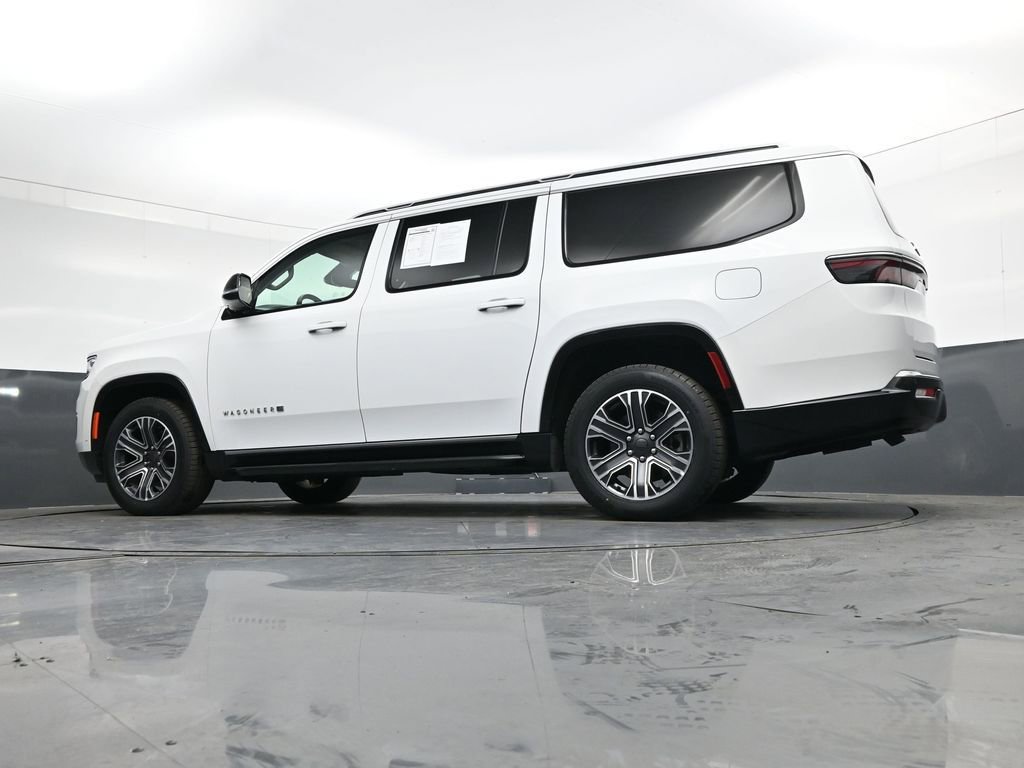 Used 2024 Jeep Wagoneer L Series II w/ Flexible Seating Group image 34