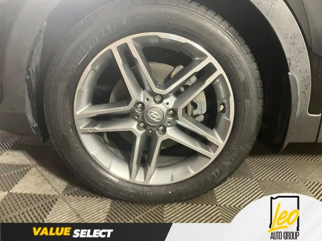 Used 2017 Hyundai Santa Fe FWD image 23