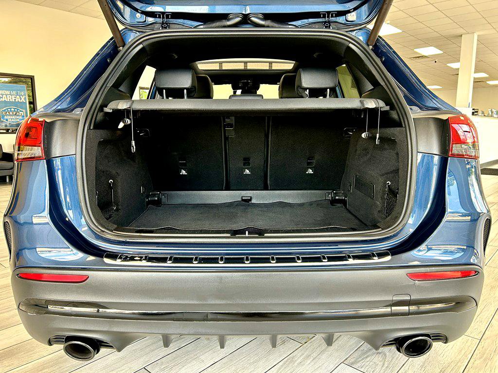 Used 2021 Mercedes-Benz GLA 35 AMG 4MATIC w/ Driver Assistance Package image 9
