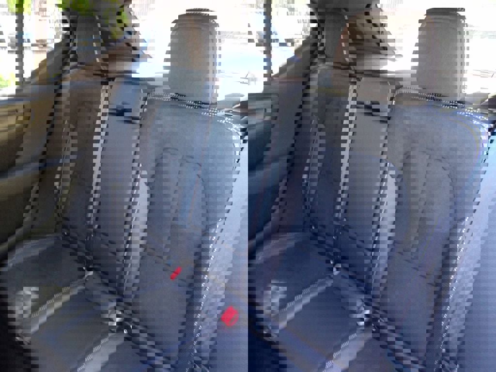 Used 2019 Volvo XC40 T5 R-Design AWD/4WD image 22