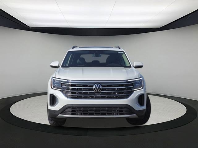 New 2026 Volkswagen Atlas SE image 2