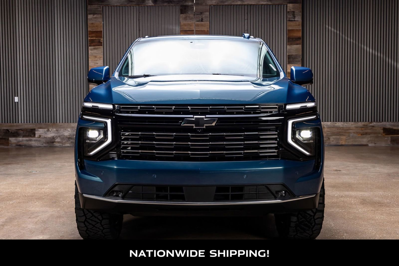 Used 2025 Chevrolet Suburban High Country AWD/4WD image 4