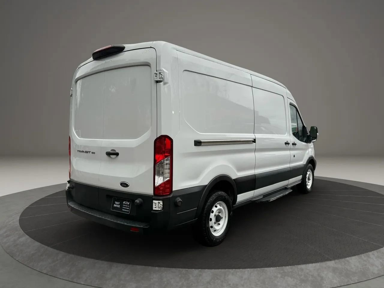 Used 2018 Ford Transit 150 148 Medium Roof image 4