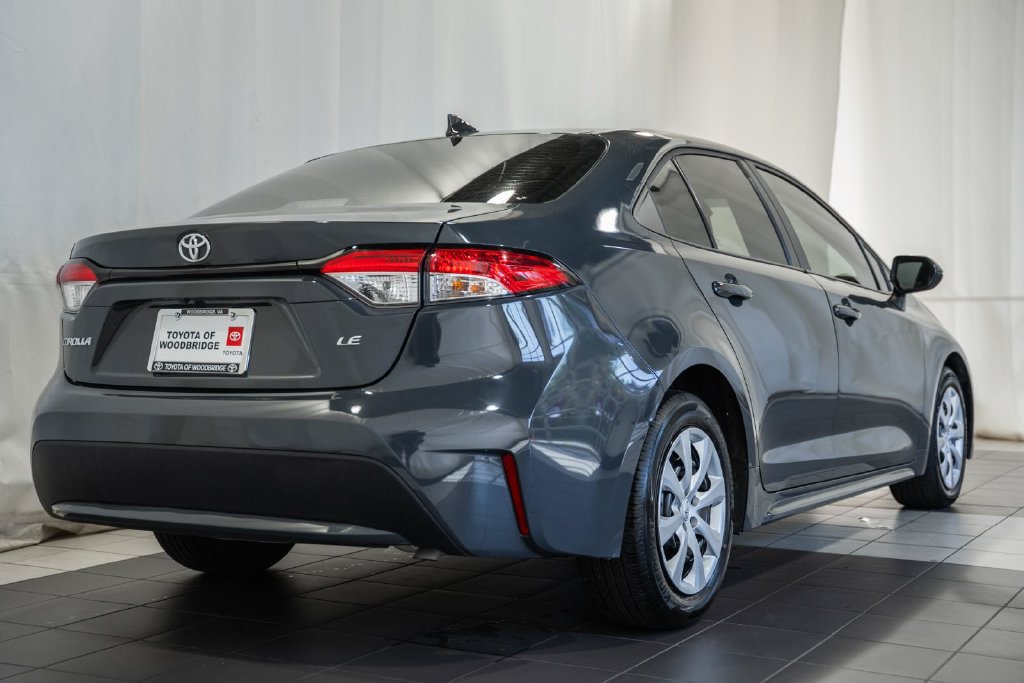 Used 2025 Toyota Corolla LE FWD image 4