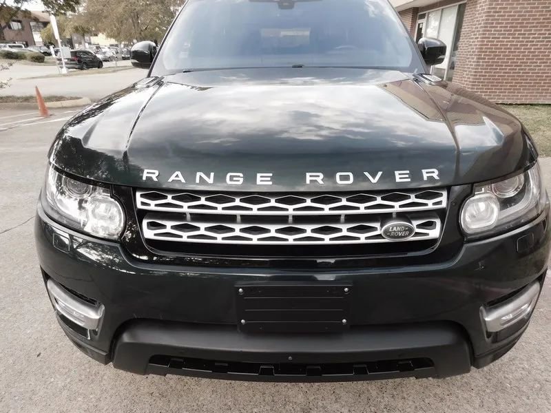 Used 2017 Land Rover Range Rover Sport HSE image 10