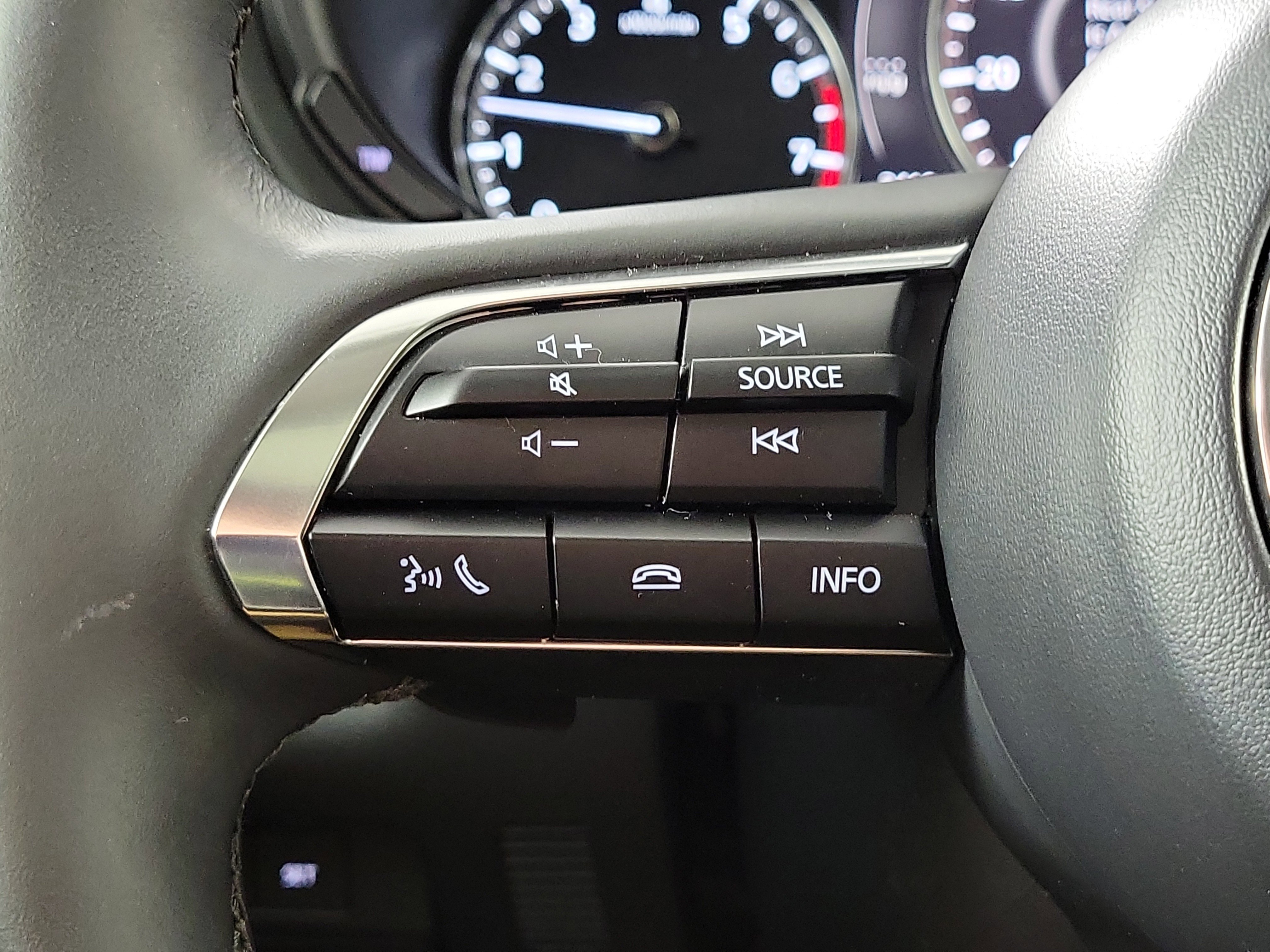 Certified 2025 MAZDA CX-30 2.5 Turbo w/ Premium Package image 15