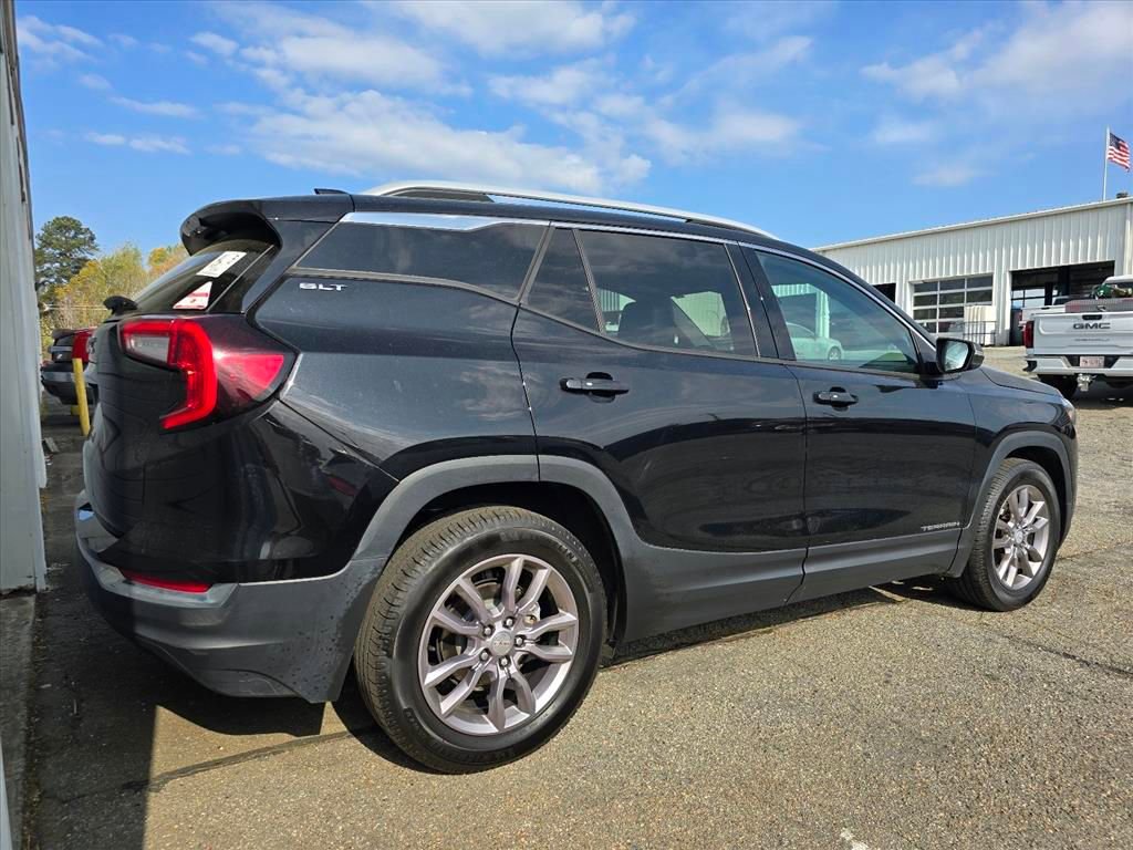 Used 2023 GMC Terrain SLT image 10