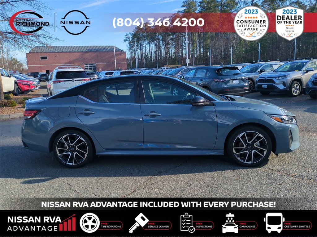 Used 2025 Nissan Sentra SR w/ SR Premium Package image 3