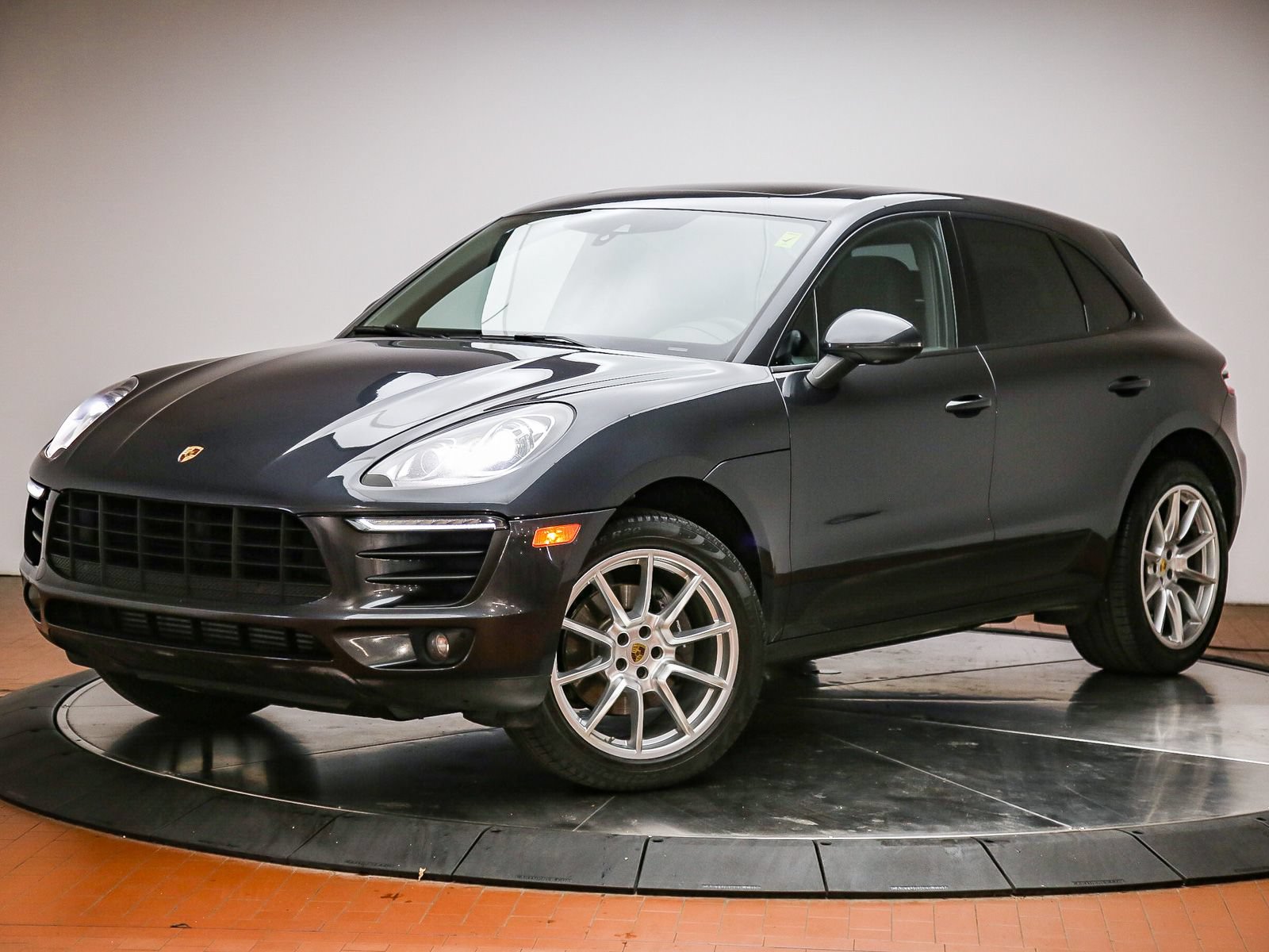 Certified 2017 Porsche Macan