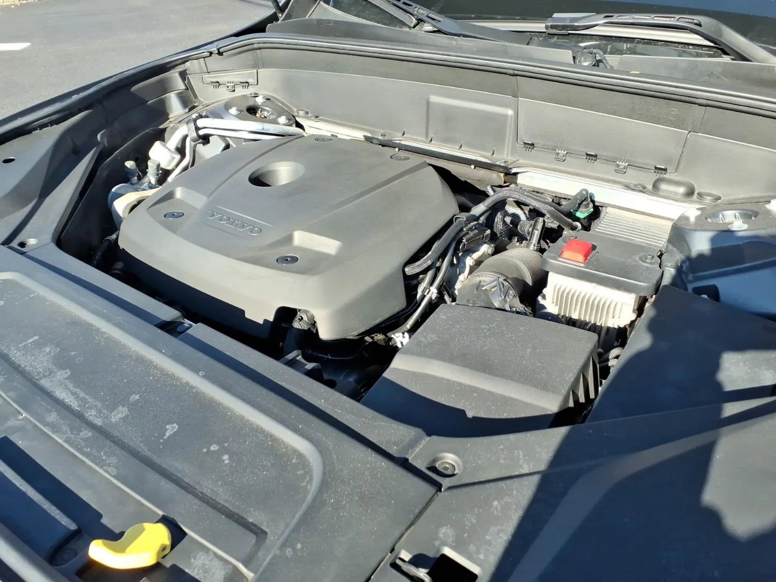 Used 2022 Volvo XC90 T5 Momentum w/ Climate Package image 28