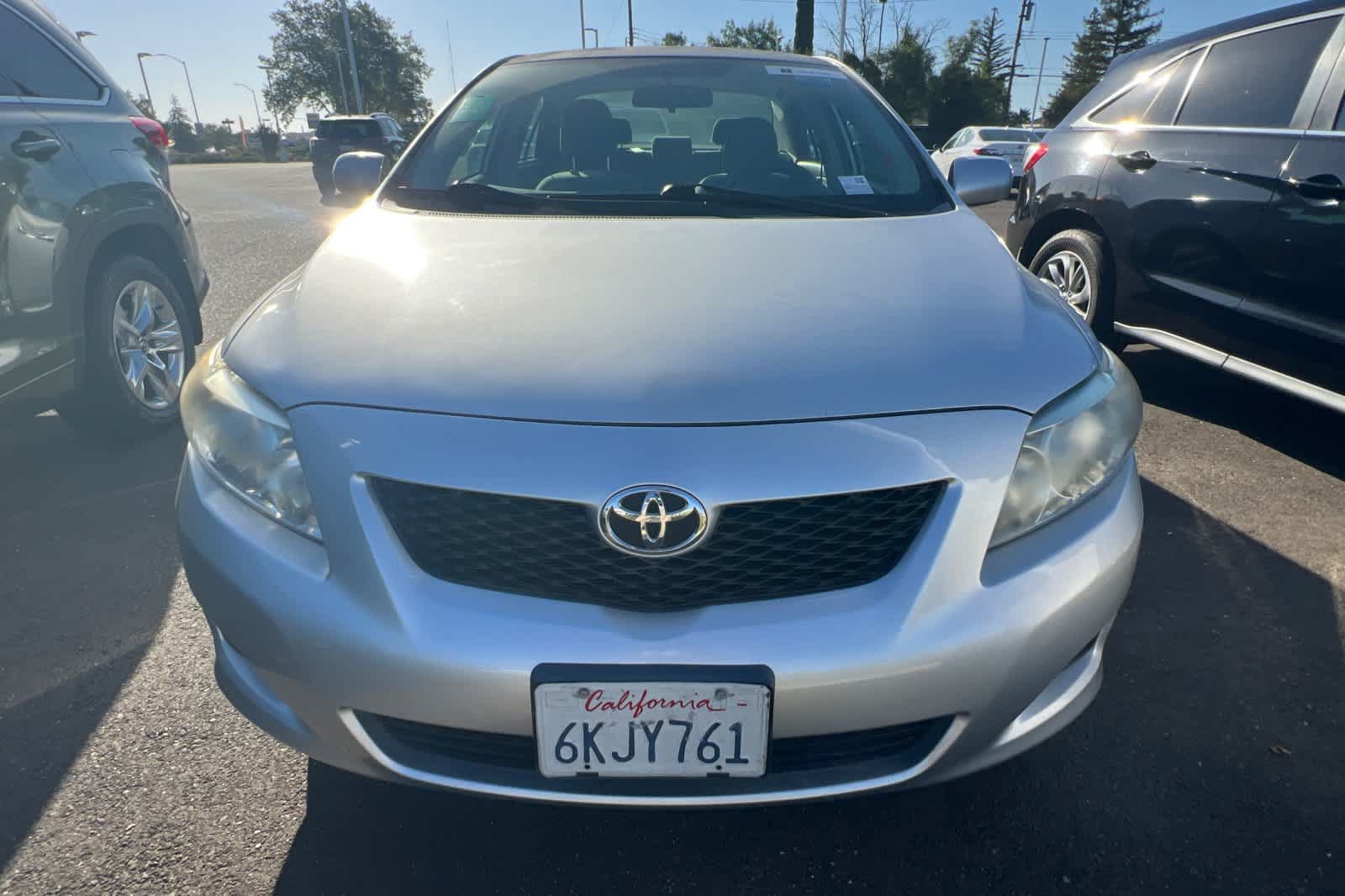 Used 2010 Toyota Corolla LE FWD image 2